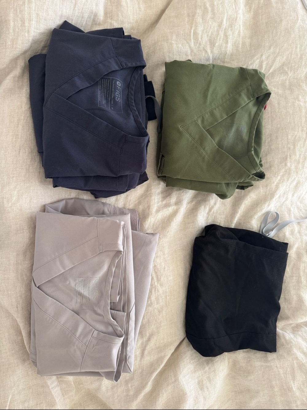 Men's Figs Scrub Pants and Top Set Multiple Colors